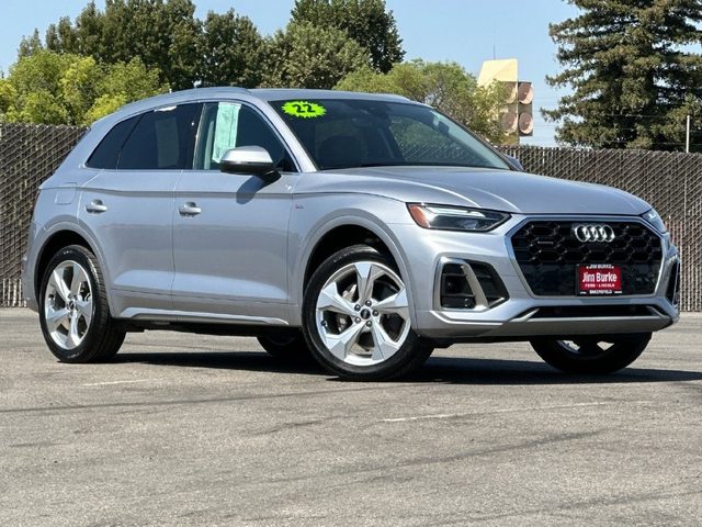 2022 Audi Q5 S line Premium Plus AWD photo