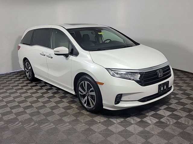 2022 Honda Odyssey Touring FWD photo