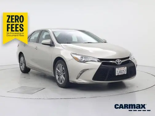 2015 Toyota Camry SE FWD photo