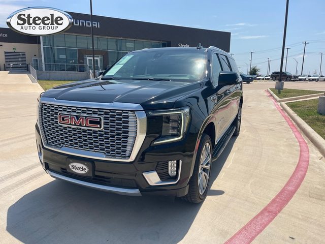 2021 GMC Yukon XL Denali 4WD photo