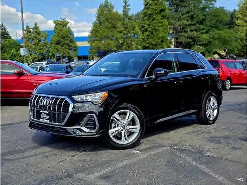 2022 Audi Q3 S line Premium AWD photo
