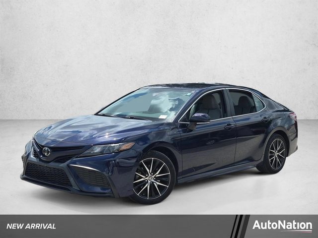 2022 Toyota Camry SE FWD photo