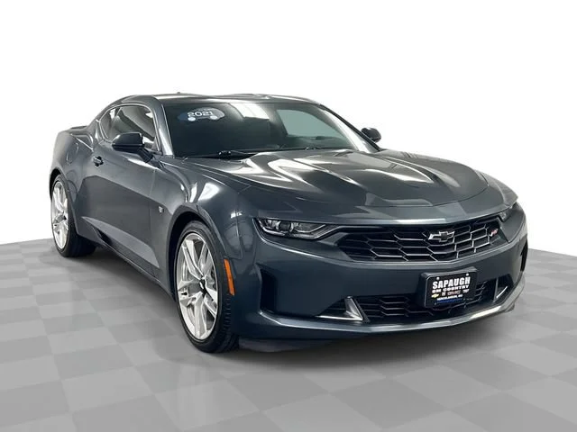 2021 Chevrolet Camaro 2LT RWD photo