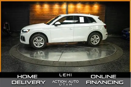 2022 Audi Q5 S line Premium AWD photo