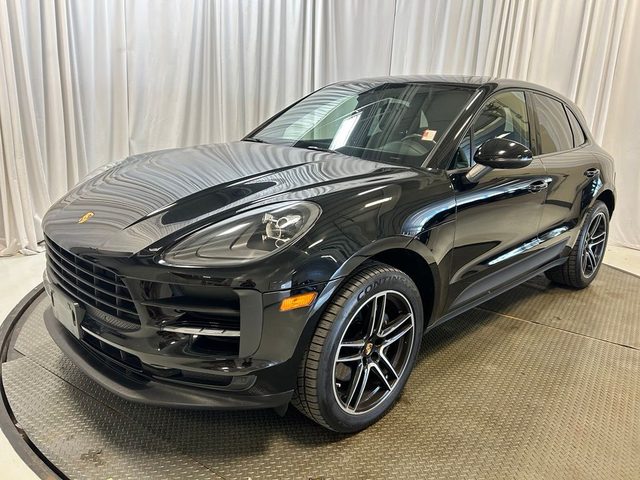 2021 Porsche Macan AWD photo
