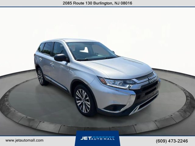2020 Mitsubishi Outlander ES 4WD photo