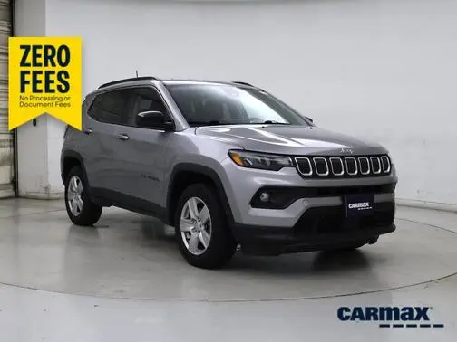 2022 Jeep Compass Latitude 4WD photo