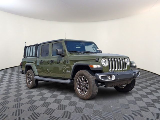 2021 Jeep Gladiator Overland 4WD photo