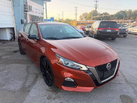 2021 Nissan Altima 2.5 SR FWD photo