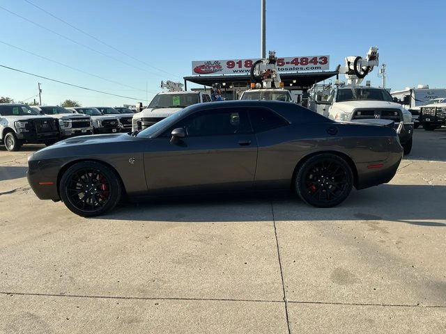 2015 Dodge Challenger SRT Hellcat RWD photo