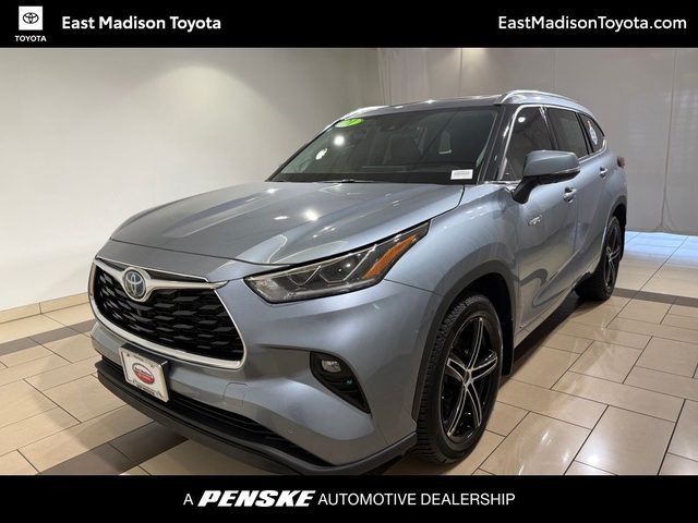 2021 Toyota Highlander Hybrid Limited AWD photo