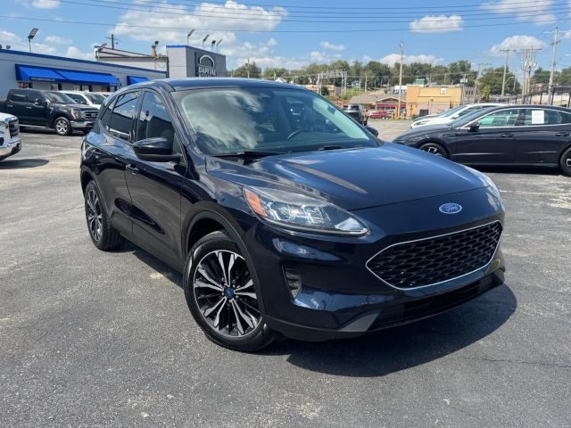 2021 Ford Escape SE FWD photo