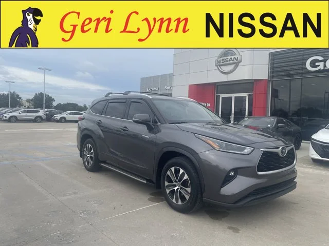 2021 Toyota Highlander Hybrid XLE FWD photo