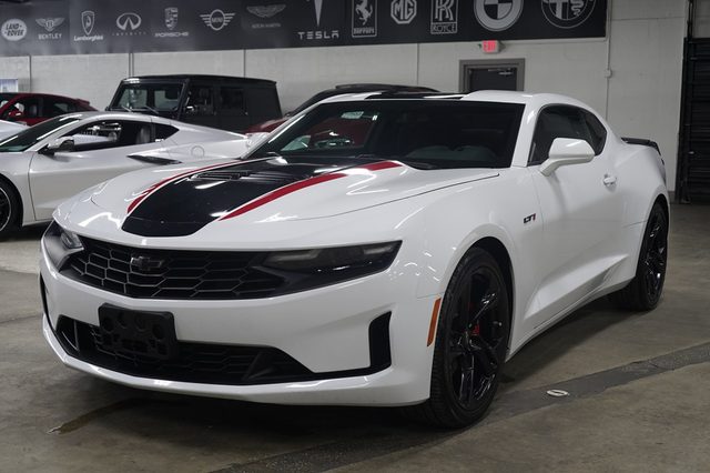 2022 Chevrolet Camaro LT1 RWD photo