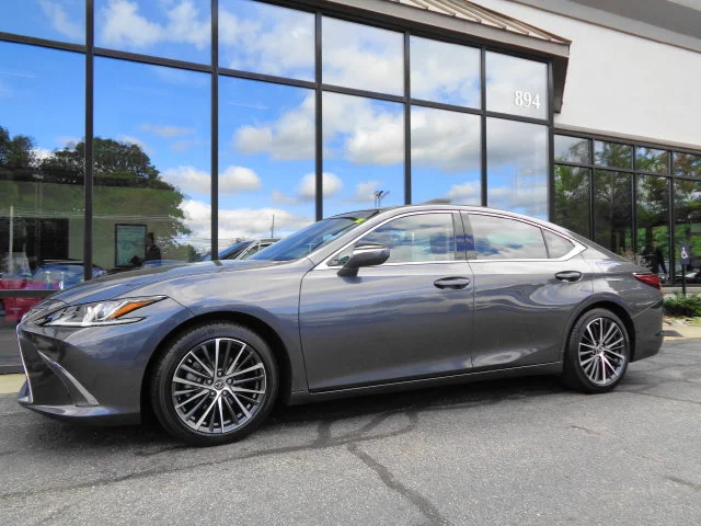 2022 Lexus ES ES 350 FWD photo