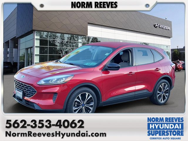 2021 Ford Escape SE FWD photo