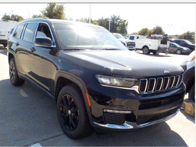 2021 Jeep Grand Cherokee L Limited 4WD photo
