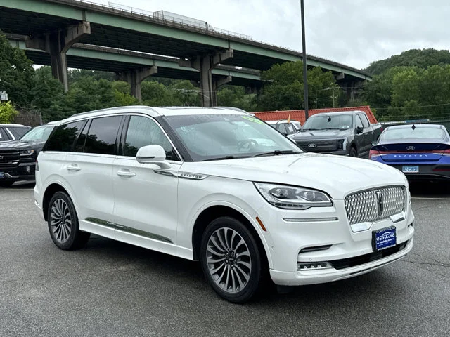 2022 Lincoln Aviator Reserve AWD photo