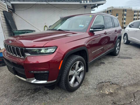 2021 Jeep Grand Cherokee L Limited 4WD photo