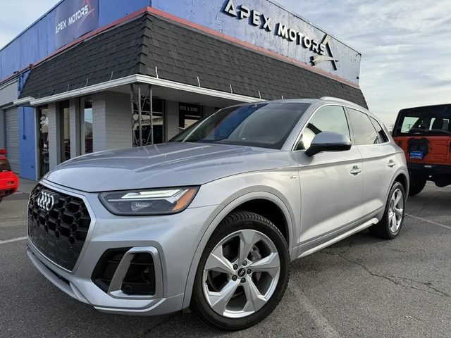 2022 Audi Q5 S line Premium Plus AWD photo