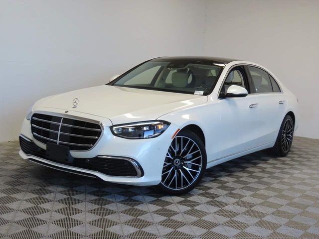 2022 Mercedes-Benz S-Class S 500 AWD photo
