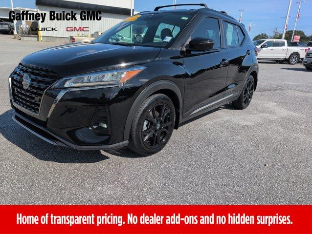 2021 Nissan Kicks SR FWD photo