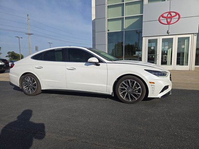 2022 Hyundai Sonata Limited FWD photo