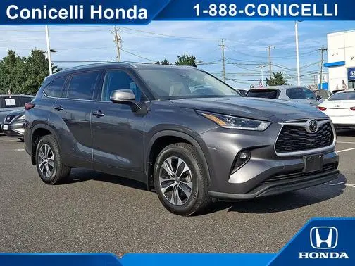 2021 Toyota Highlander XLE AWD photo