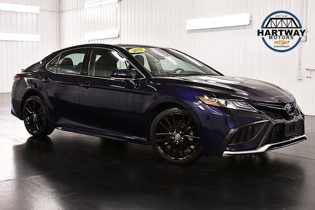 2022 Toyota Camry Hybrid XSE FWD photo