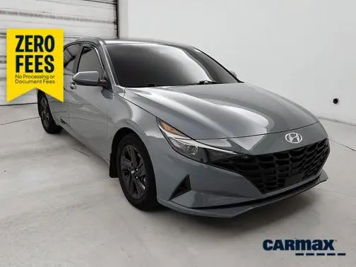 2022 Hyundai Elantra SEL FWD photo