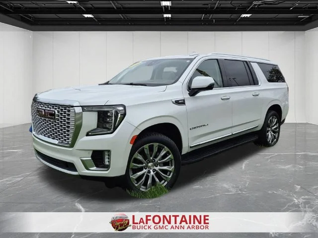 2021 GMC Yukon XL Denali 4WD photo