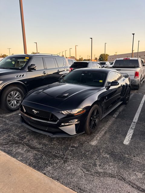 2021 Ford Mustang GT Premium RWD photo
