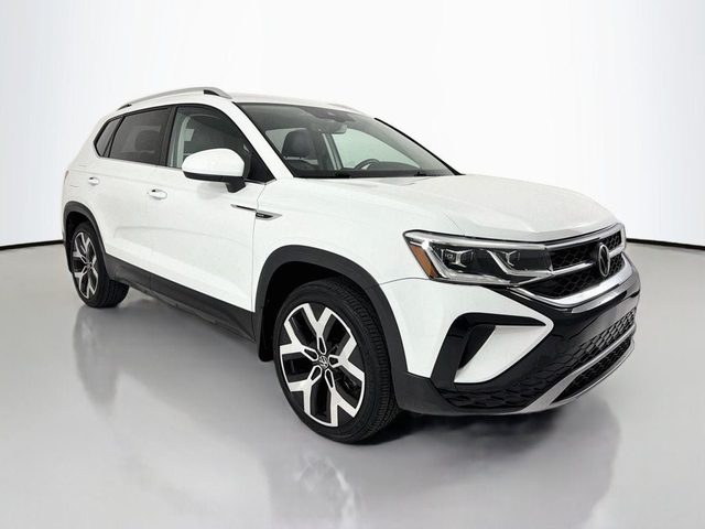 2022 Volkswagen Taos SEL AWD photo