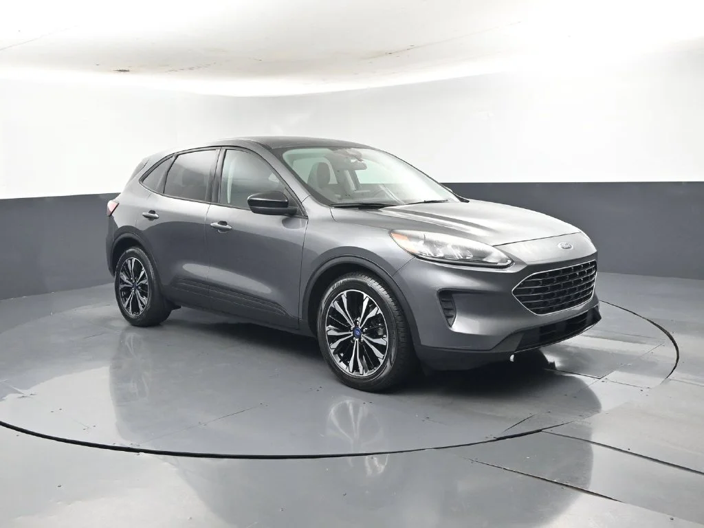2021 Ford Escape SE FWD photo