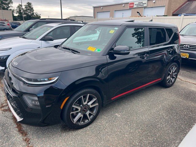 2022 Kia Soul Turbo FWD photo