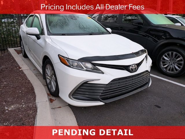 2022 Toyota Camry LE FWD photo