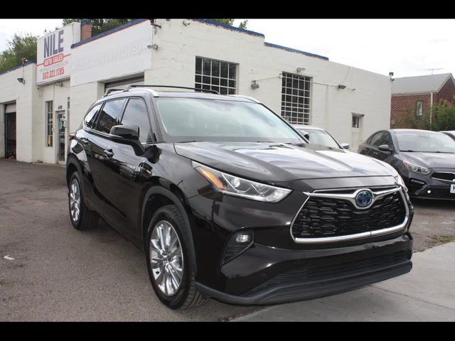 2021 Toyota Highlander Hybrid Limited FWD photo