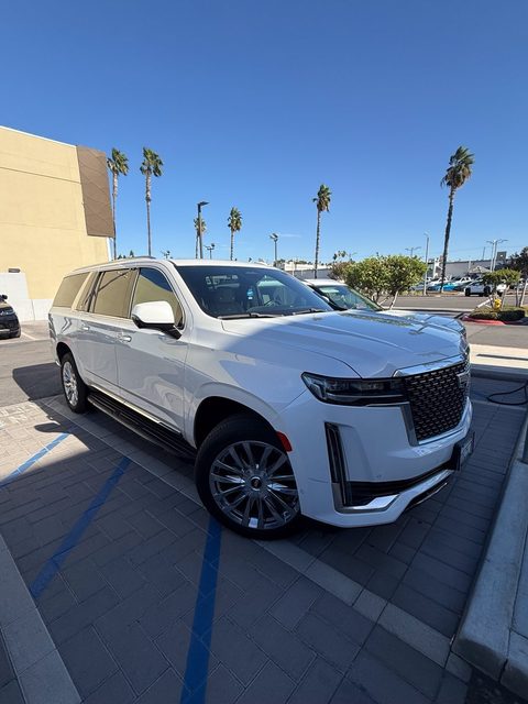 2021 Cadillac Escalade ESV Premium Luxury 4WD photo