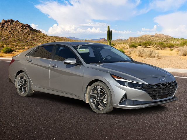 2022 Hyundai Elantra SEL FWD photo