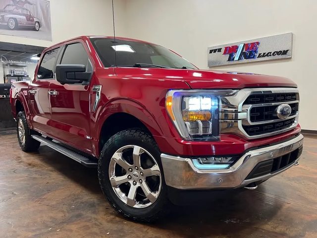 2021 Ford F-150 XLT 4WD photo
