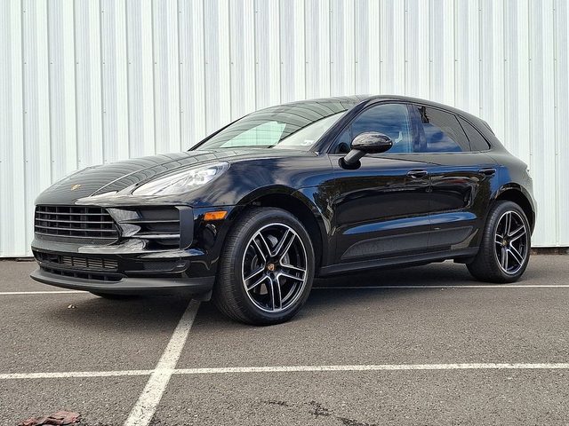 2021 Porsche Macan AWD photo