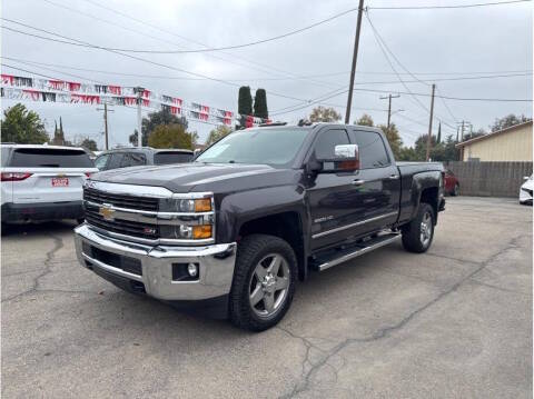 2015 Chevrolet Silverado 2500HD LTZ 4WD photo