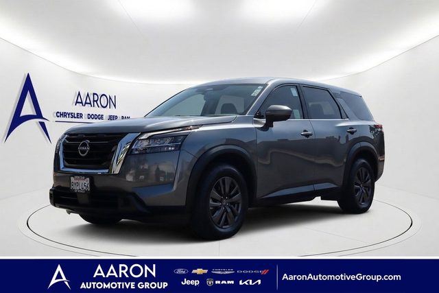 2022 Nissan Pathfinder S FWD photo