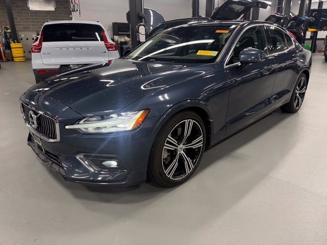 2021 Volvo S60 Inscription AWD photo