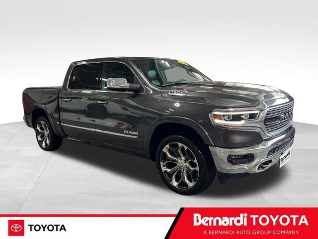 2022 Ram 1500 Limited 4WD photo