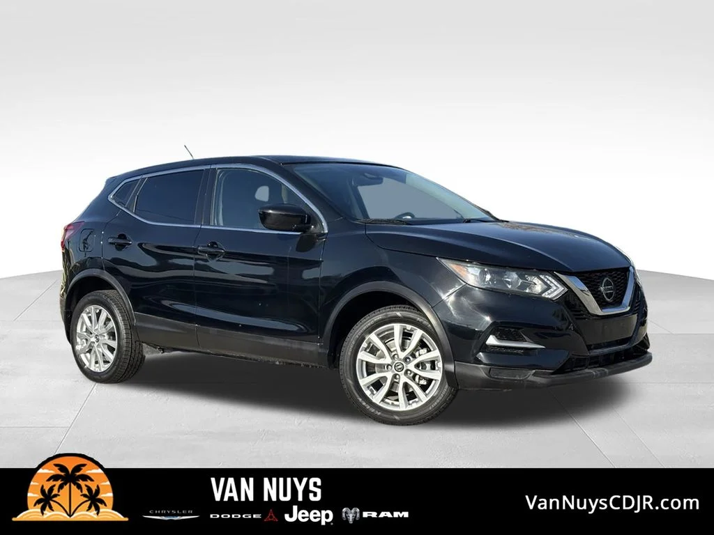 2021 Nissan Rogue Sport S FWD photo