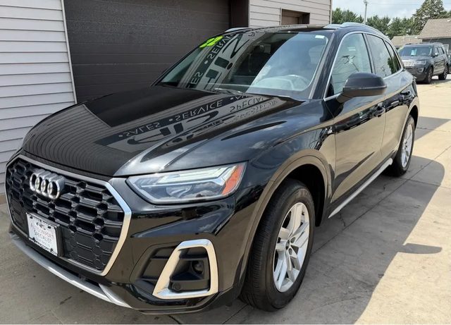 2022 Audi Q5 S line Premium AWD photo
