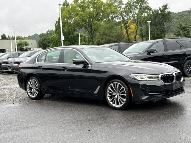 2022 BMW 5 Series 530i xDrive AWD photo