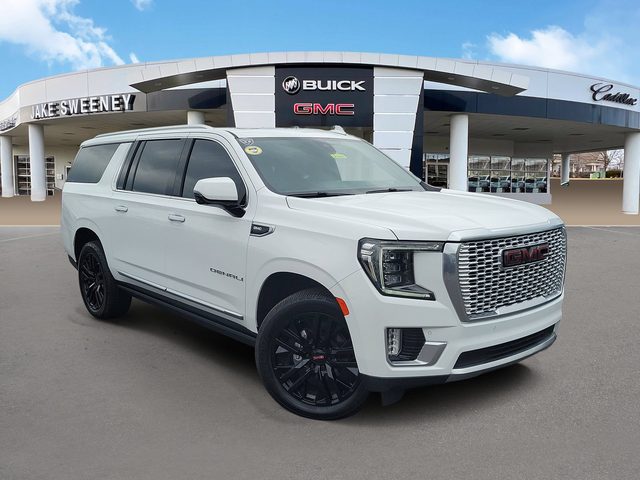 2022 GMC Yukon XL Denali 4WD photo