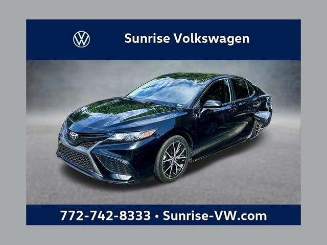 2022 Toyota Camry SE FWD photo